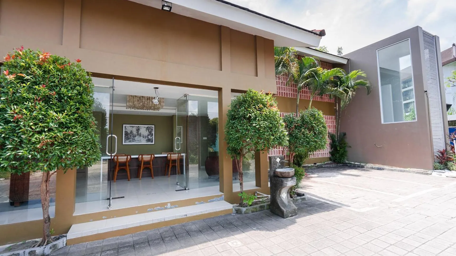 Sans Vibes Astana Residence Seminyak