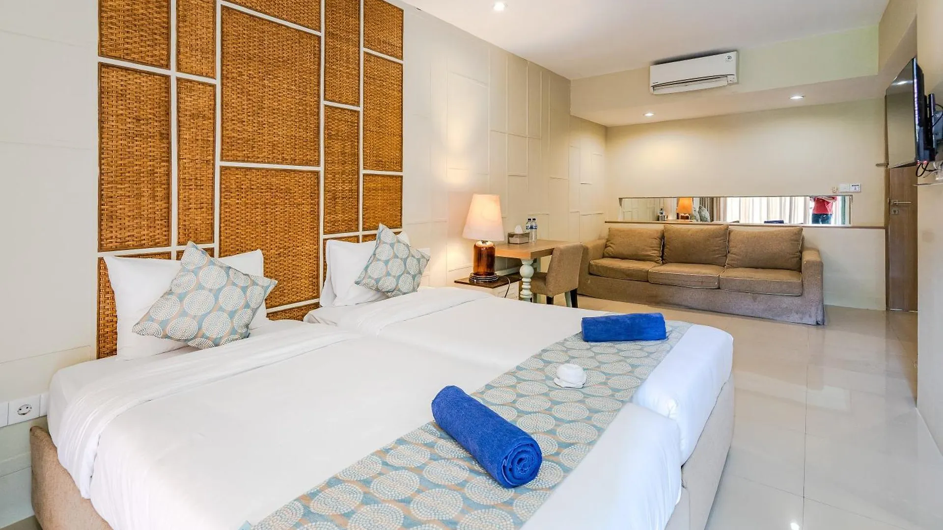 Sans Vibes Astana Residence Seminyak ホテル スミニャック