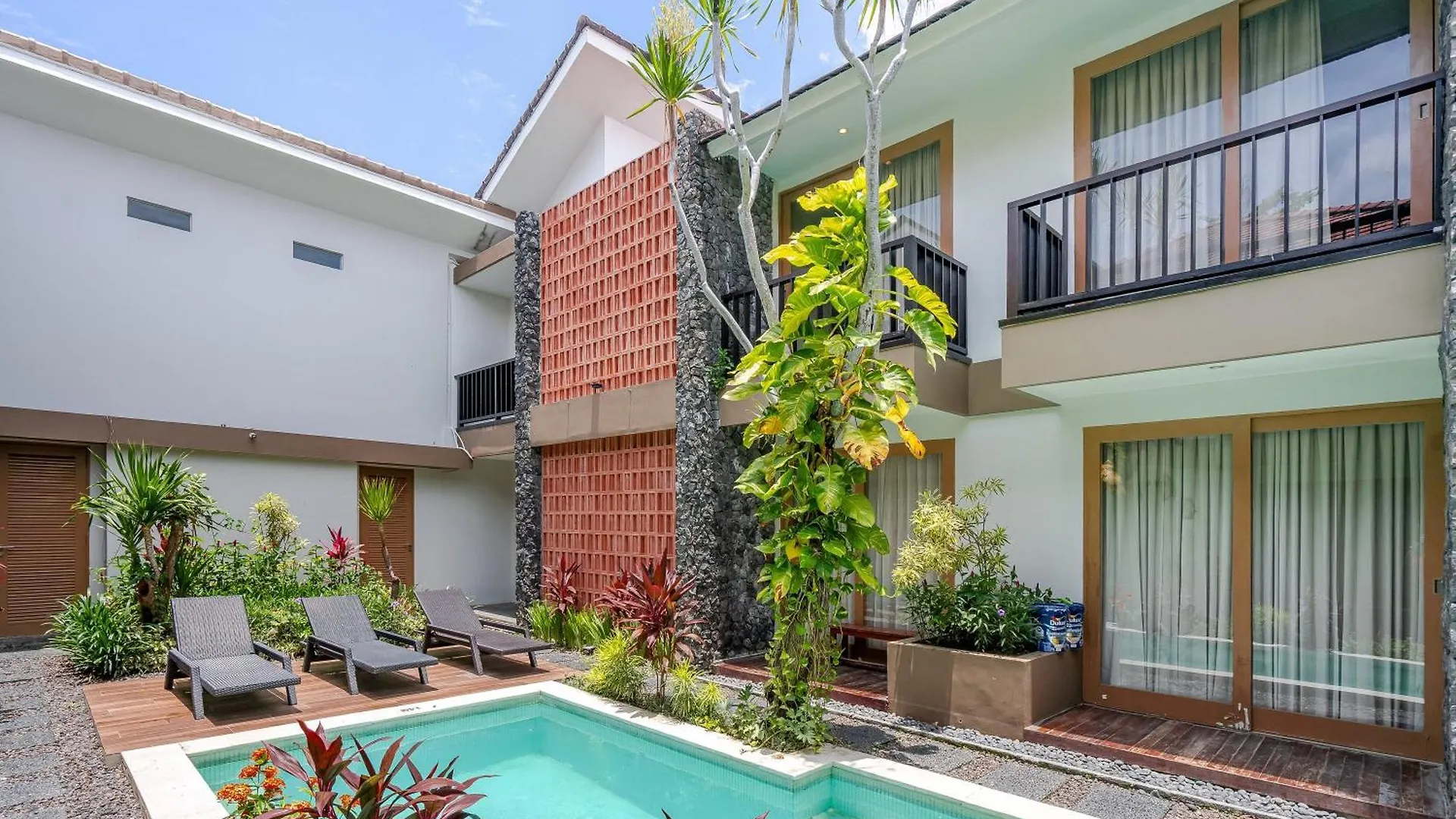 Sans Vibes Astana Residence Seminyak